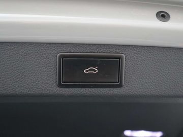 Car image 41