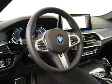 Car image 37