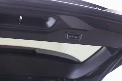 Car image 41