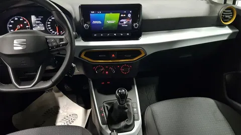 Car image 23