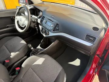 Car image 24