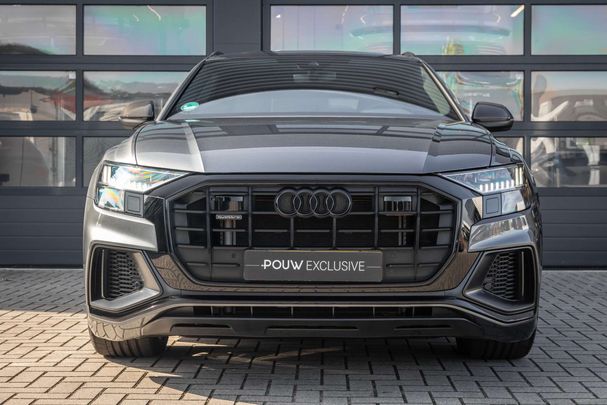 Audi Q8 55 TFSIe quattro 280 kW image number 7