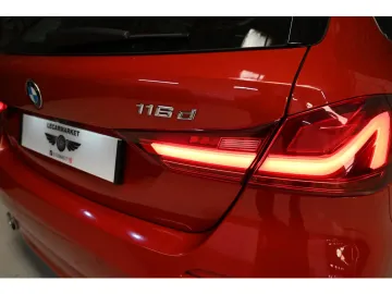 Car image 35