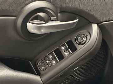 Car image 37