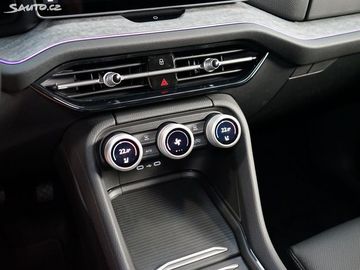 Car image 36