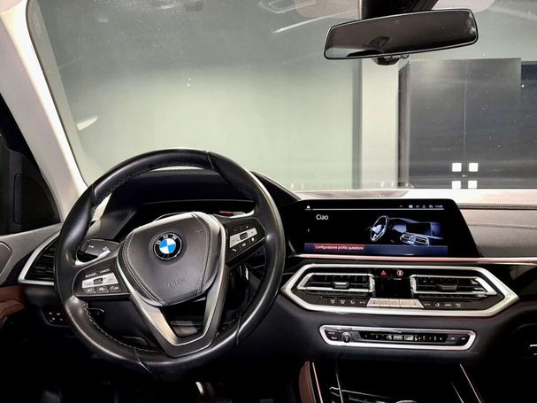 BMW X5 xDrive30d xLine 195 kW image number 13