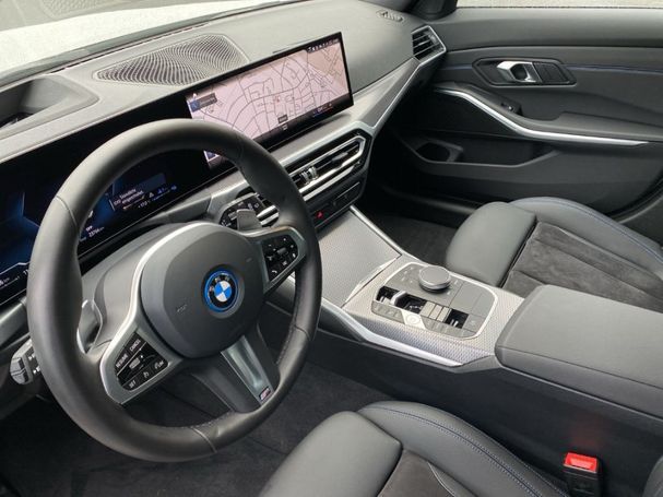 BMW 330 e Touring xDrive 215 kW image number 10