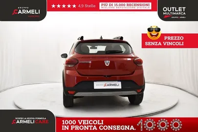 Car image 4