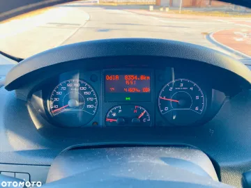 Car image 34