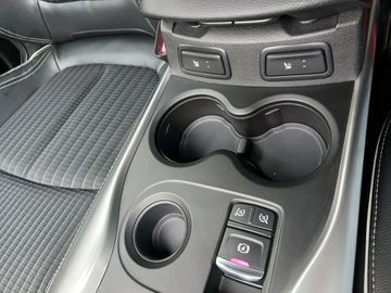 Car image 28