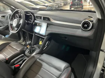 Car image 23