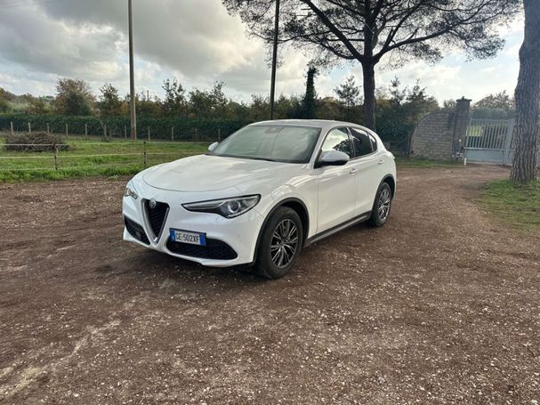 Alfa Romeo Stelvio 2.2 Diesel AT8 Business 118 kW image number 1