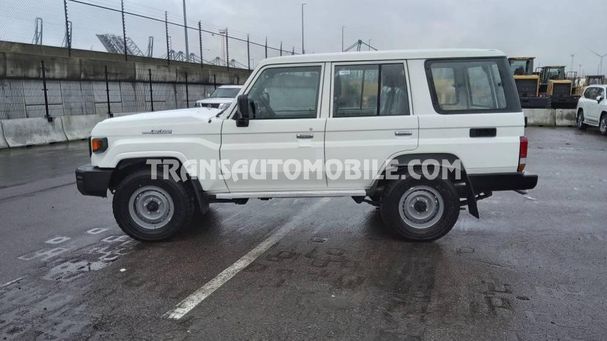 Toyota Land Cruiser 97 kW image number 10