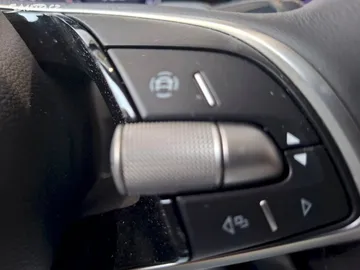 Car image 50