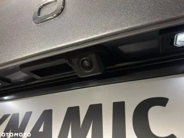 Car image 35