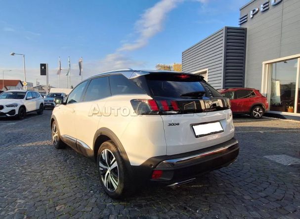 Peugeot 3008 BlueHDi 180 S&S EAT6 GT 133 kW image number 5