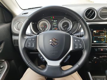 Car image 11