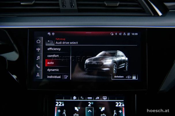 Audi e-tron 55 quattro S-line 300 kW image number 16