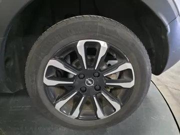 Car image 45
