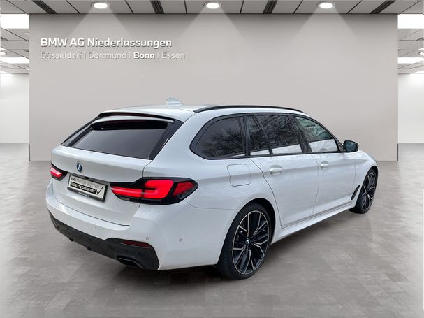 BMW 540d Touring xDrive 250 kW image number 4