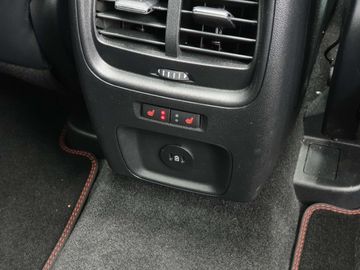 Car image 37