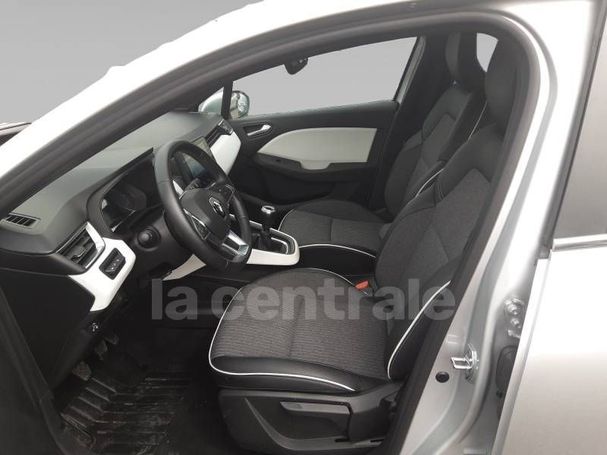 Renault Clio TCe 100 Intens 74 kW image number 19