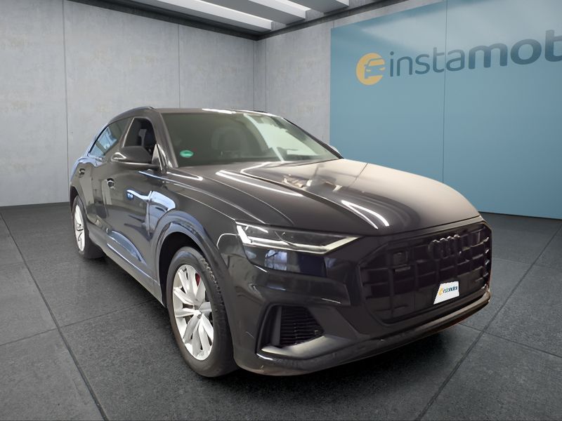 Audi Q8 55 TFSI S line