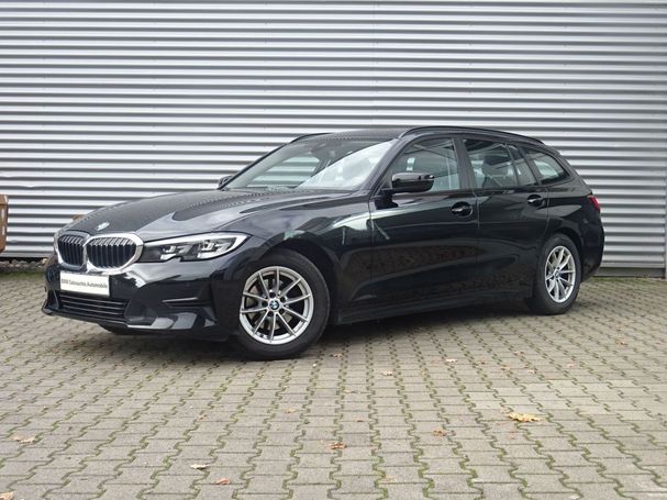 BMW 318i Touring Advantage 115 kW image number 1