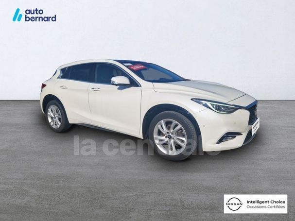 Infiniti Q30 1.6t DCT Premium 115 kW image number 15