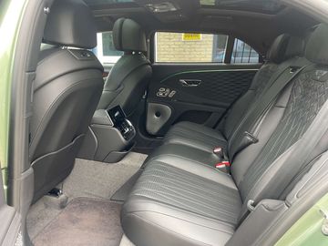 Car image 31