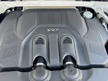 Car image 46