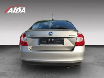 Car image 5