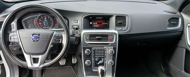 Volvo V60 T3 112 kW image number 14