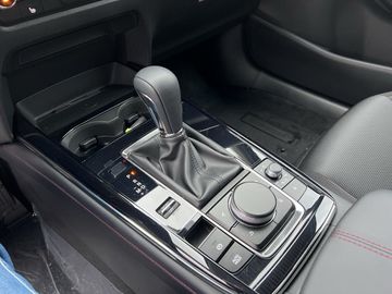 Car image 13