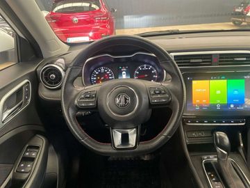 Car image 11