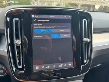 Car image 29