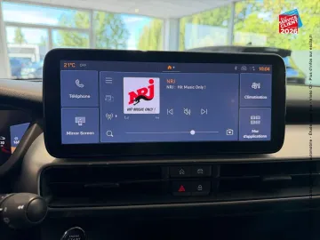 Car image 20