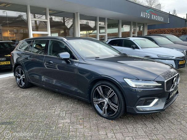 Volvo V60 T8 Twin Engine Inscription AWD 288 kW image number 3