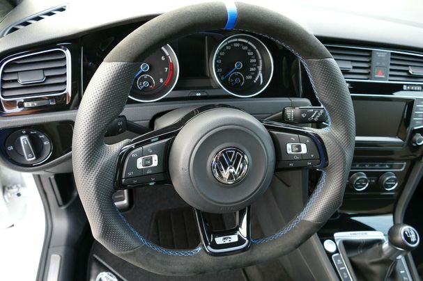 Volkswagen Golf R 4Motion 221 kW image number 25