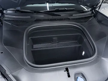 Car image 47