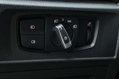 Car image 37