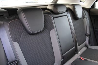 Car image 33