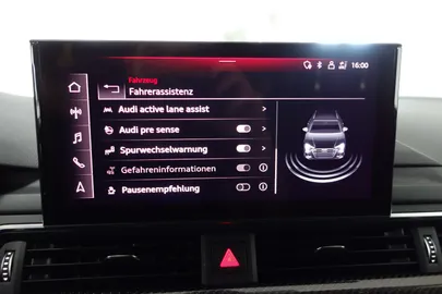 Car image 30