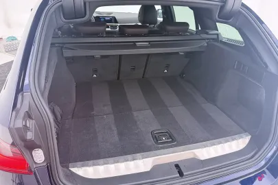 Car image 50