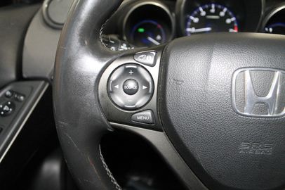 Car image 15