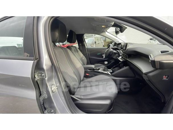 Peugeot 208 PureTech 100 Allure 74 kW image number 21