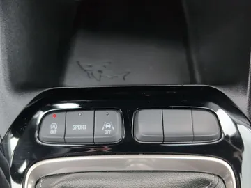 Car image 37