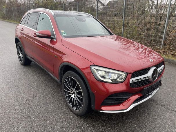 Mercedes-Benz GLC 300 e 235 kW image number 2