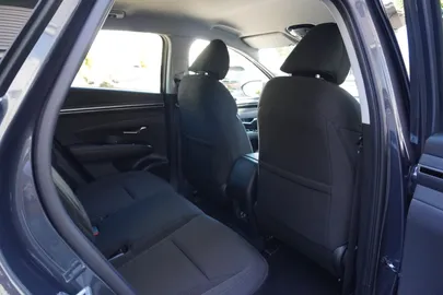 Car image 23