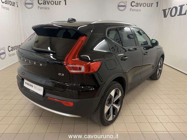 Volvo XC40 B3 Core 120 kW image number 9